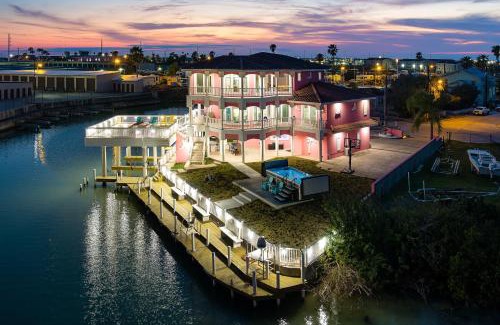 Port Isabel House | Pelican Point