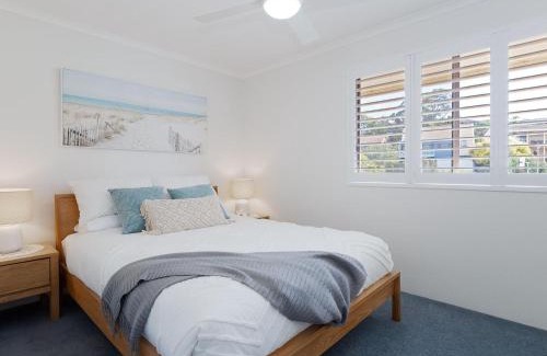 Soldiers Point Apartment | Pelican Sands 3 stunning waterfront unit with magical water views and air conditioning