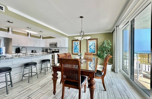 Thomas Drive Condo | Pelican Walk 506 - Pet Friendly Condo on the Beach!