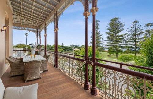 Queenscliff Apartment | Pelicans at the Ozone