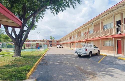Pharr Hotel | Pen Ann by Capital O Pharr - McAllen, TX near I-2
