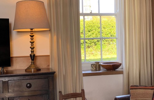 Cylch-Y-Garn Cottage | Pen y Graig - Back Wing, Church Bay, sea views, 500m to beach.