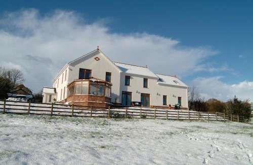 Pont-ar-gothi Apartment | Penddaulwyn Uchaf Farm # Carmarthenshire