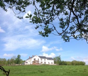Pont-ar-gothi Apartment | Penddaulwyn Uchaf Farm # Carmarthenshire