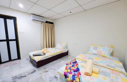 Kampung Kuala Pari House | Pengkalan 42 Double-Storey Homestay