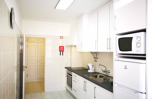 Peniche de Cima Apartment | PENICHE'S BLUE & YELLOW