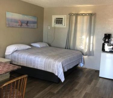 Sebastian Hotel | Pennwood Motor Lodge