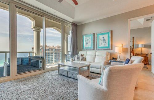 Pensacola Beach Apartment | Pensacola Beach Penthouse with View and Pool Access!