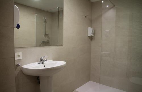 Ermitagana House | Pensión Acella