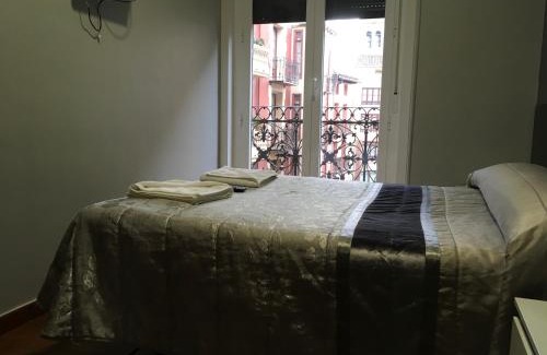 Logrono Historic Centre House | Pensión La Bilbaina - Albergue Logroño
