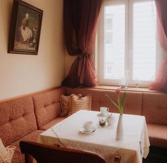 Glueckstadt House | Pension Am Museum