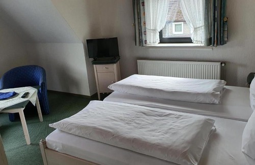 Waldeck House | Pension Backhaus