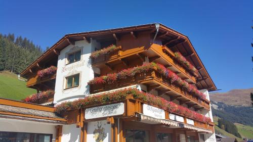 Lanersbach Bed & Breakfast | Pension Bergkristall