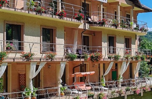 Baile Herculane House | Pension Camelia