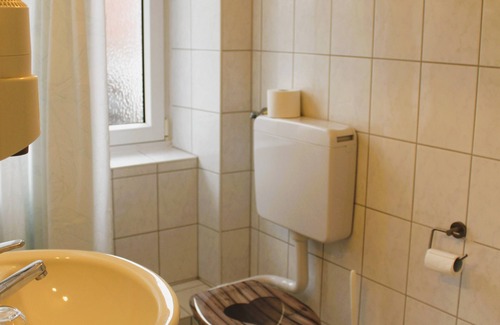 Allershausen House | Pension Haus am Bach