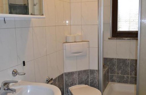 Buende House | Pension Highway Bünde