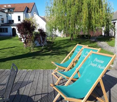Podersdorf am See House | Pension Joseph Haydn