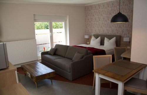 Weinboehla House | Pension Kalinde