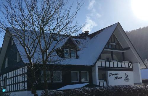 Saalhausen House | Pension Möser