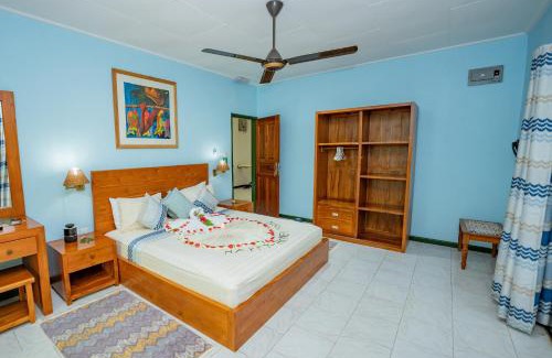 La Digue House | Pension Michel
