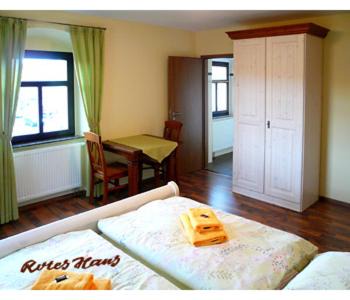 Grossenhain House | Pension Rotes Haus
