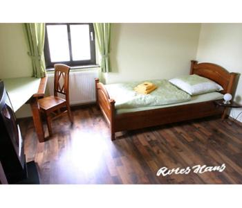 Grossenhain House | Pension Rotes Haus