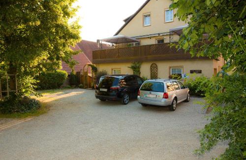 Goessweinstein House | Pension Zweck