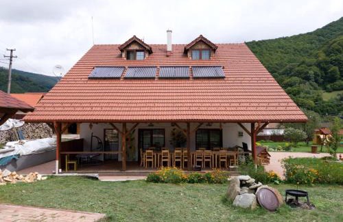 Rau Sadului House | Pensiune agroturistica Casa cu Povesti Rau Sadului