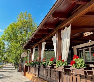 Curtea De Arges House | Pensiune Montana