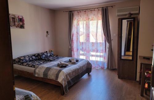 Boholt House | Pensiunea Adicris