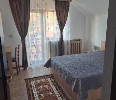 Polovragi House | Pensiunea Agroturistica Andi