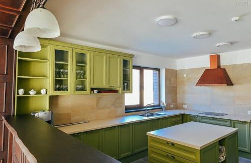 Ciurila House | Pensiunea Amurg