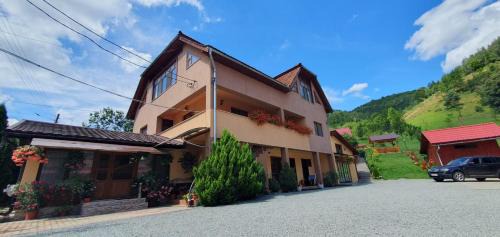 Vidra House | Pensiunea Apuseni