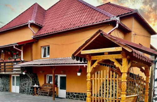 Rona de Jos House | Pensiunea Brezu