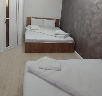 Jibert House | Pensiunea Casa Steli