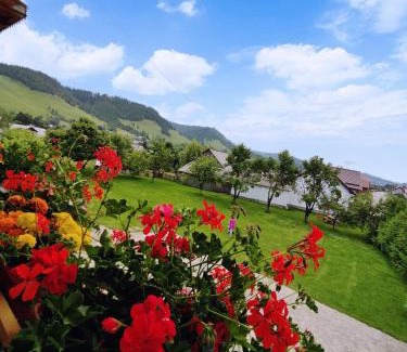 Manastirea Humorului House | Pensiunea Cristiana-Bucovina