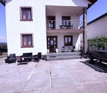 Novaci House | Pensiunea Diana