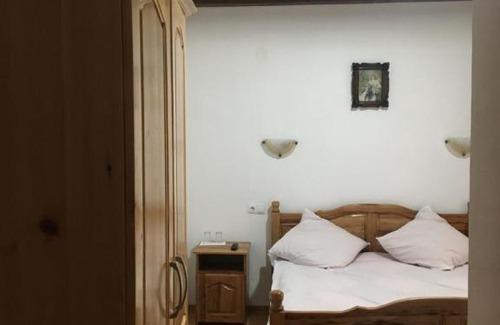 Vidra House | Pensiunea Drumul Iancului