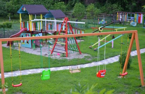 Riu de Mori House | Pensiunea Dumbrăvița
