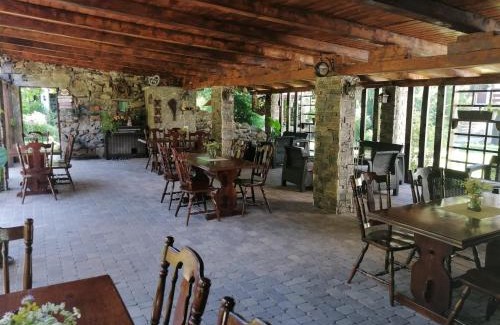 Riu de Mori House | Pensiunea Dumbrăvița
