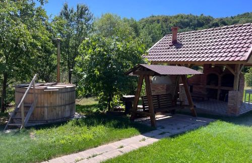 Baia de Cris House | Pensiunea La Buru