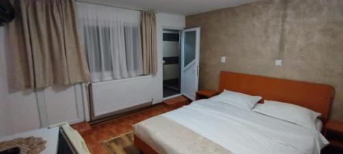 Gura Suhasului House | Pensiunea Leo si Georgiana