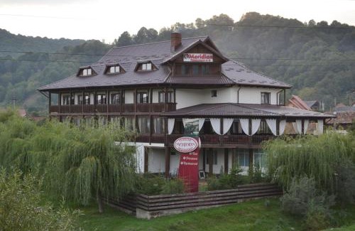 Oestii Paminteni House | Pensiunea Meridian