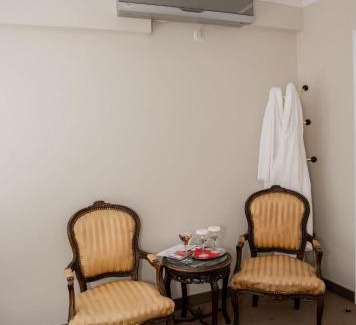 Ramnicu Valcea House | Pensiunea Paradis
