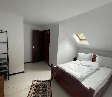 Borca House | Pensiunea Pe drumuri de munte