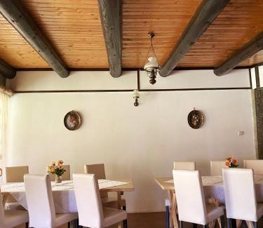 Moeciu de Sus House | Pensiunea Puiu