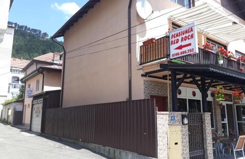 Piatra Neamt House | Pensiunea Red Rock