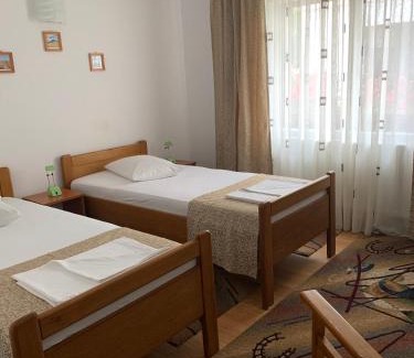 Curtea De Arges House | Pensiunea Ruxi