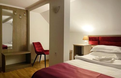 Frasin House | Pensiunea Voichita