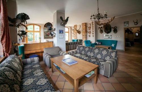 Cedynia Bed & Breakfast | Pensjonat Myśliwski